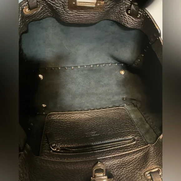 Valentino Garavani Rock Stud Tote 2 Way - Picture 12 of 15